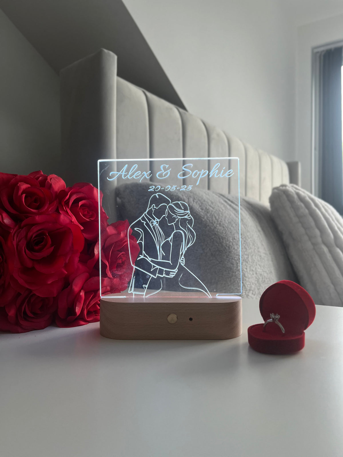 Personalised Couple Portrait Outline LED Lamp with Custom Names and Date Valentine’s Day Wedding Anniversary Romantic Gift