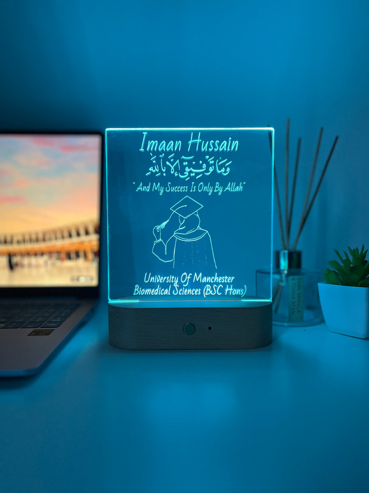 Personalised University & Alimah Graduation LED Lamp |  Hijabi Portrait Outline & Custom Name
