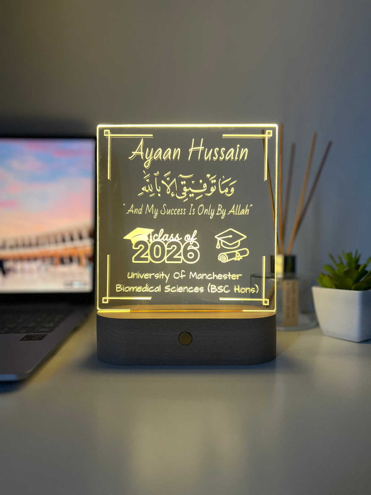 Personalised University & Alimah Graduation LED Lamp – Hijabi Portrait Outline & Custom Name