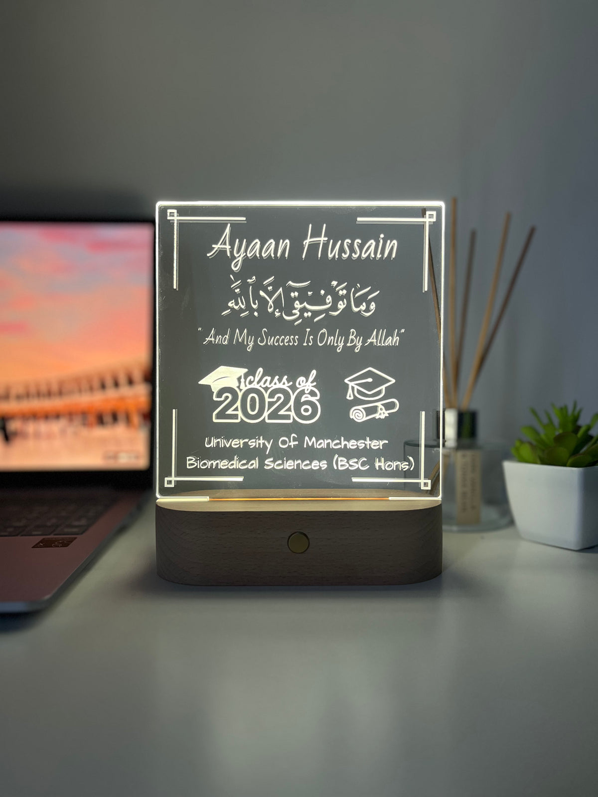 Personalised University & Alimah Graduation LED Lamp – Hijabi Portrait Outline & Custom Name