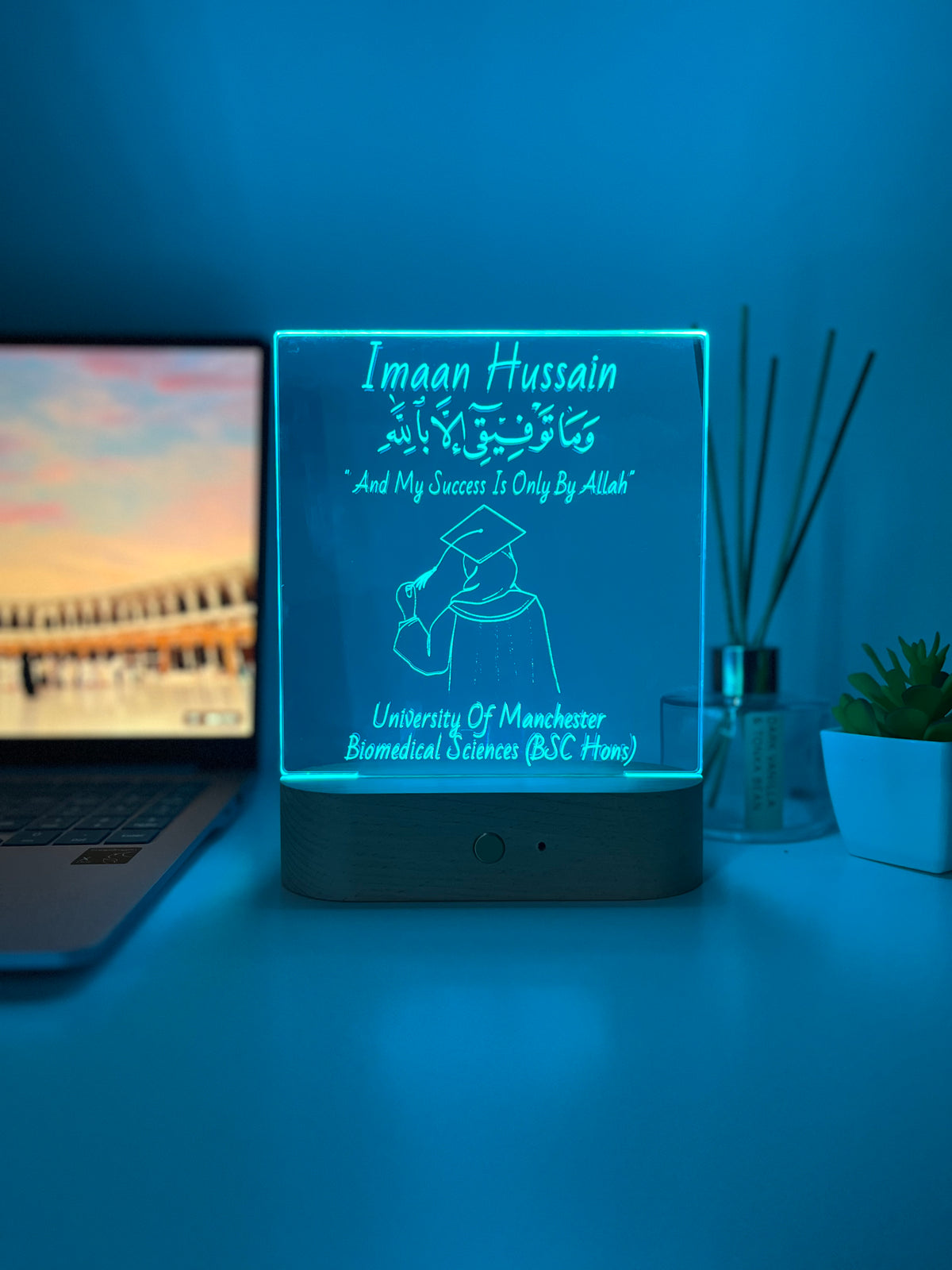 Personalised University & Alimah Graduation LED Lamp |  Hijabi Portrait Outline & Custom Name