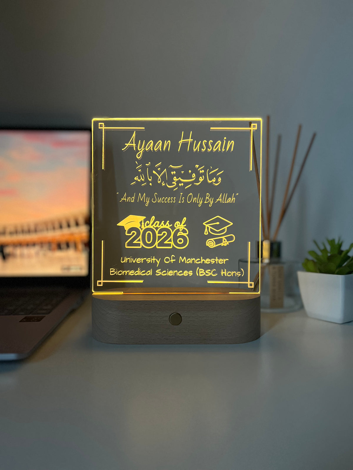 Personalised University & Alimah Graduation LED Lamp – Hijabi Portrait Outline & Custom Name