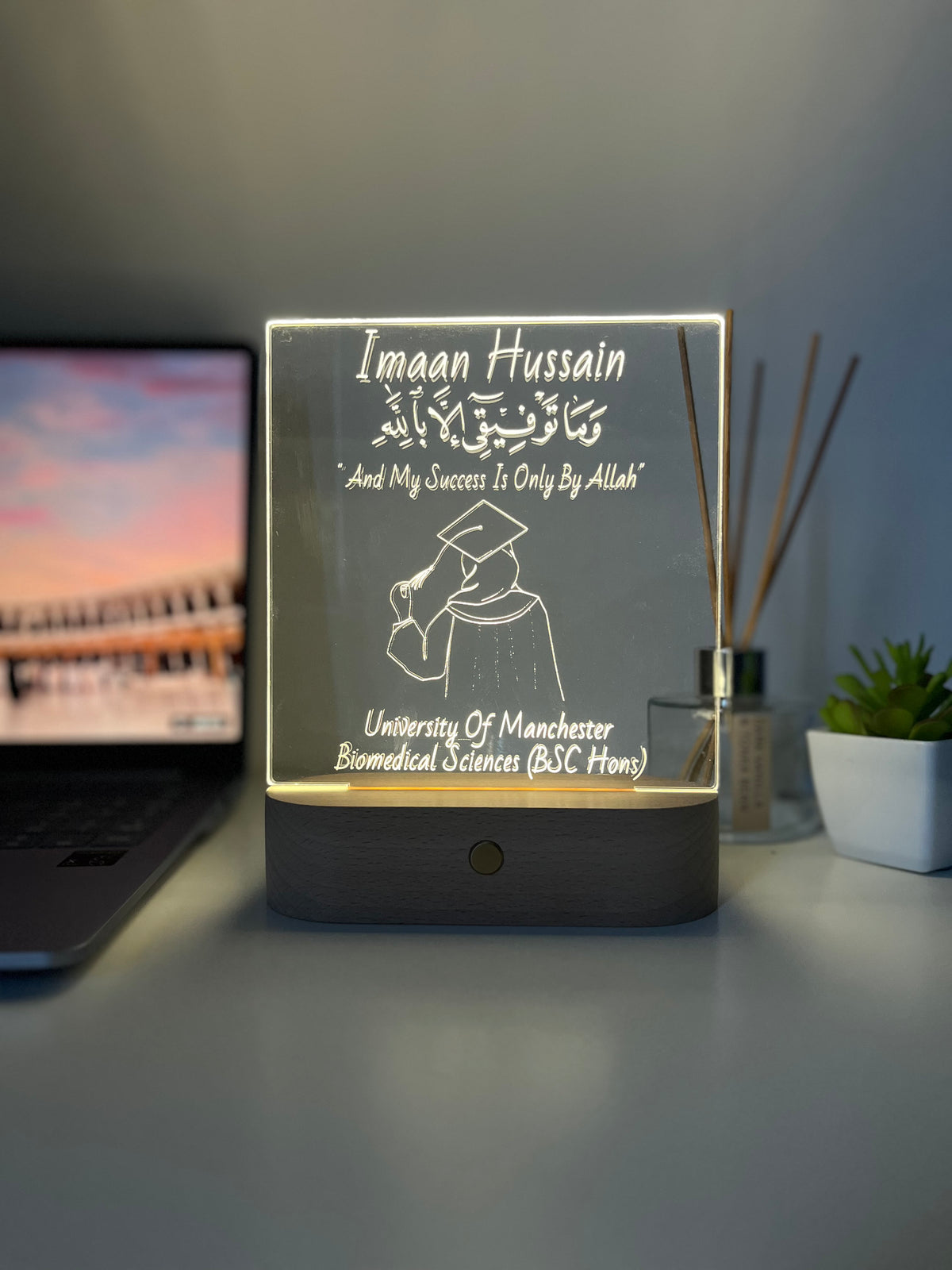 Personalised University & Alimah Graduation LED Lamp |  Hijabi Portrait Outline & Custom Name
