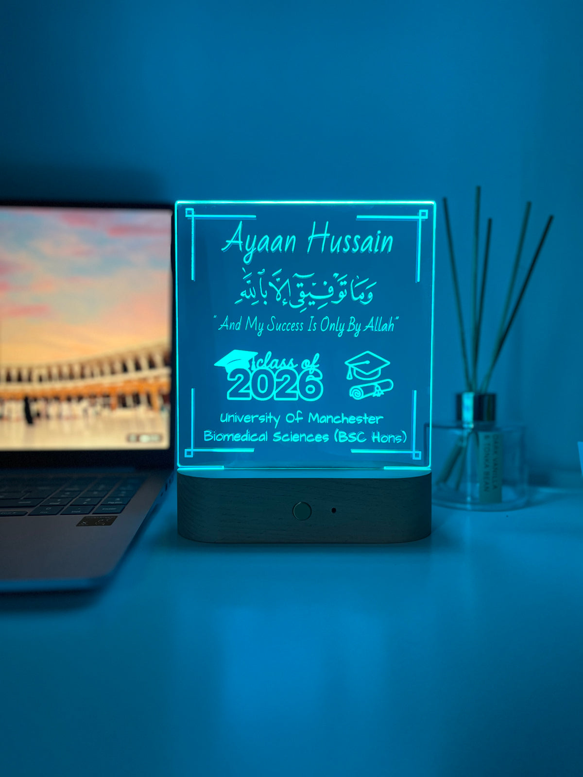 Personalised University & Alimah Graduation LED Lamp – Hijabi Portrait Outline & Custom Name