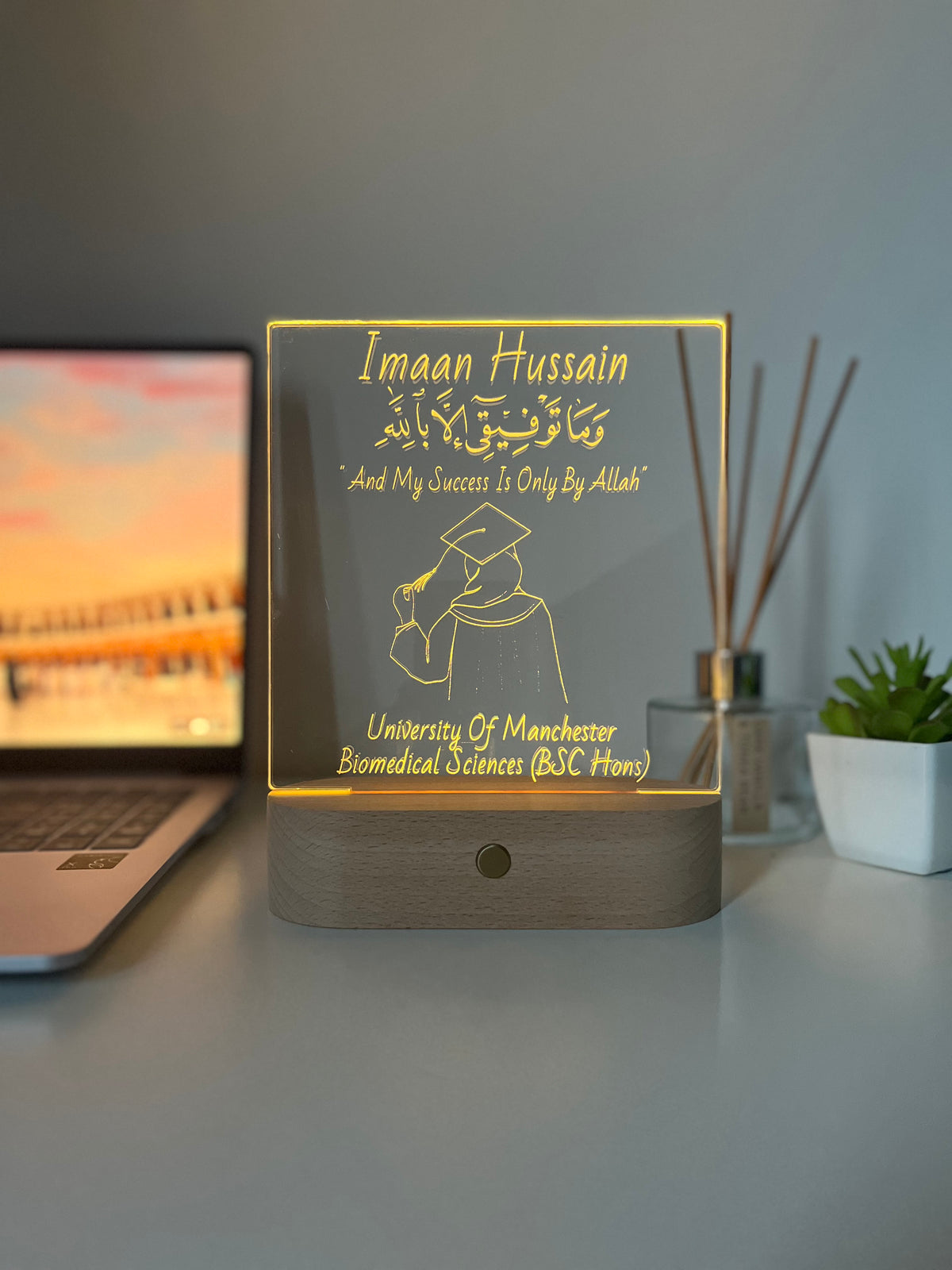 Personalised University & Alimah Graduation LED Lamp |  Hijabi Portrait Outline & Custom Name