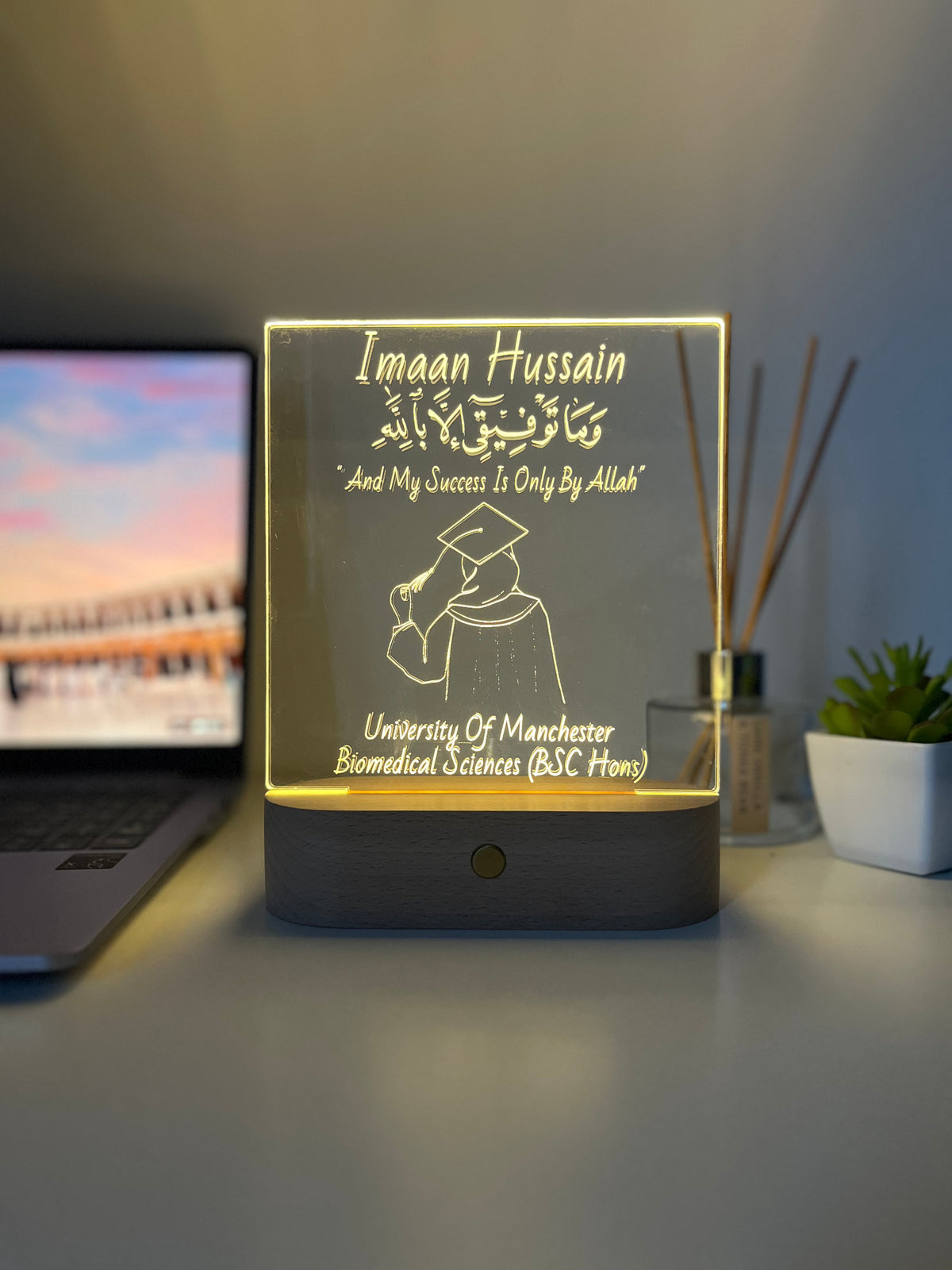 Personalised University & Alimah Graduation LED Lamp |  Hijabi Portrait Outline & Custom Name