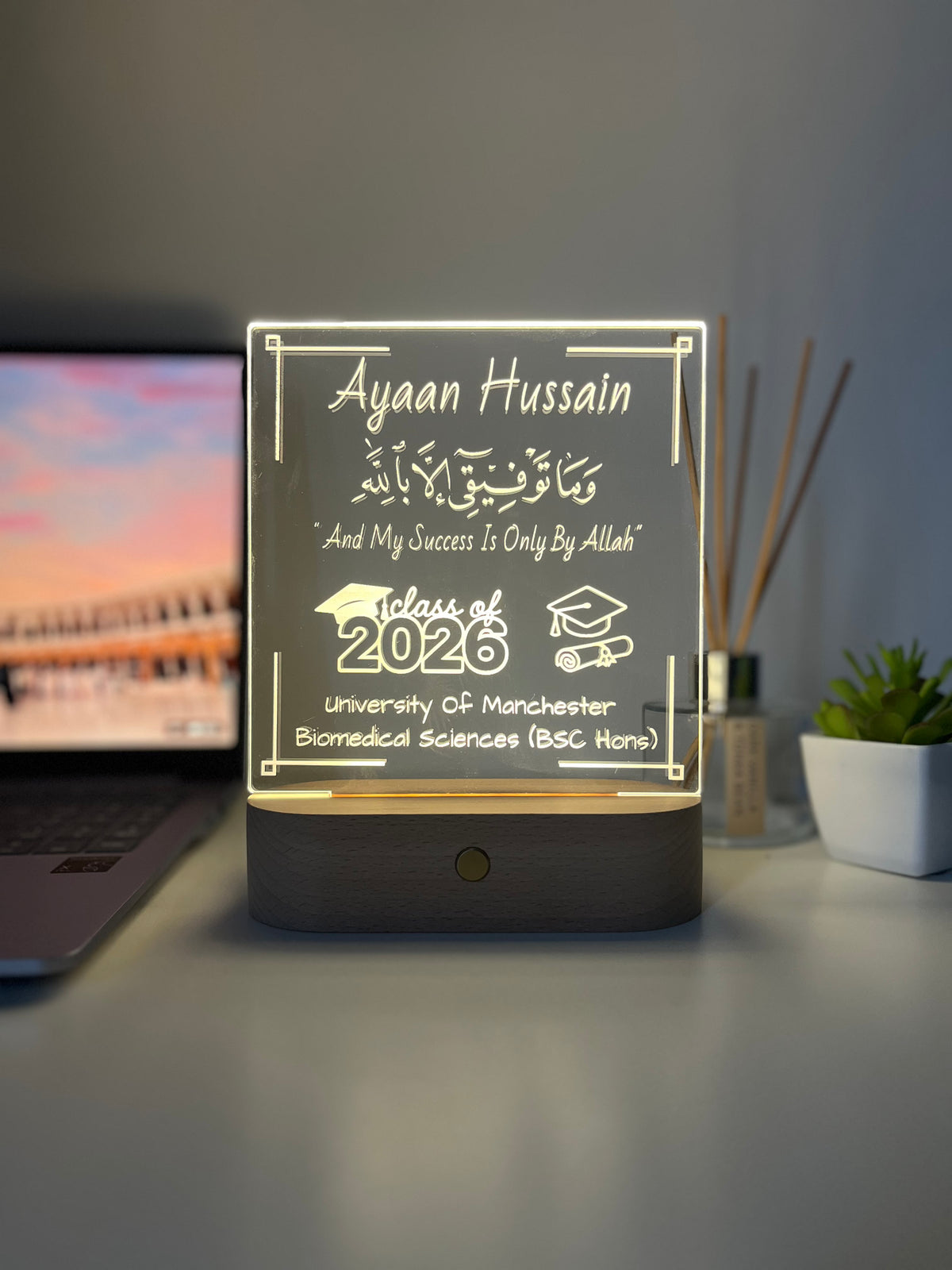 Personalised University & Alimah Graduation LED Lamp – Hijabi Portrait Outline & Custom Name