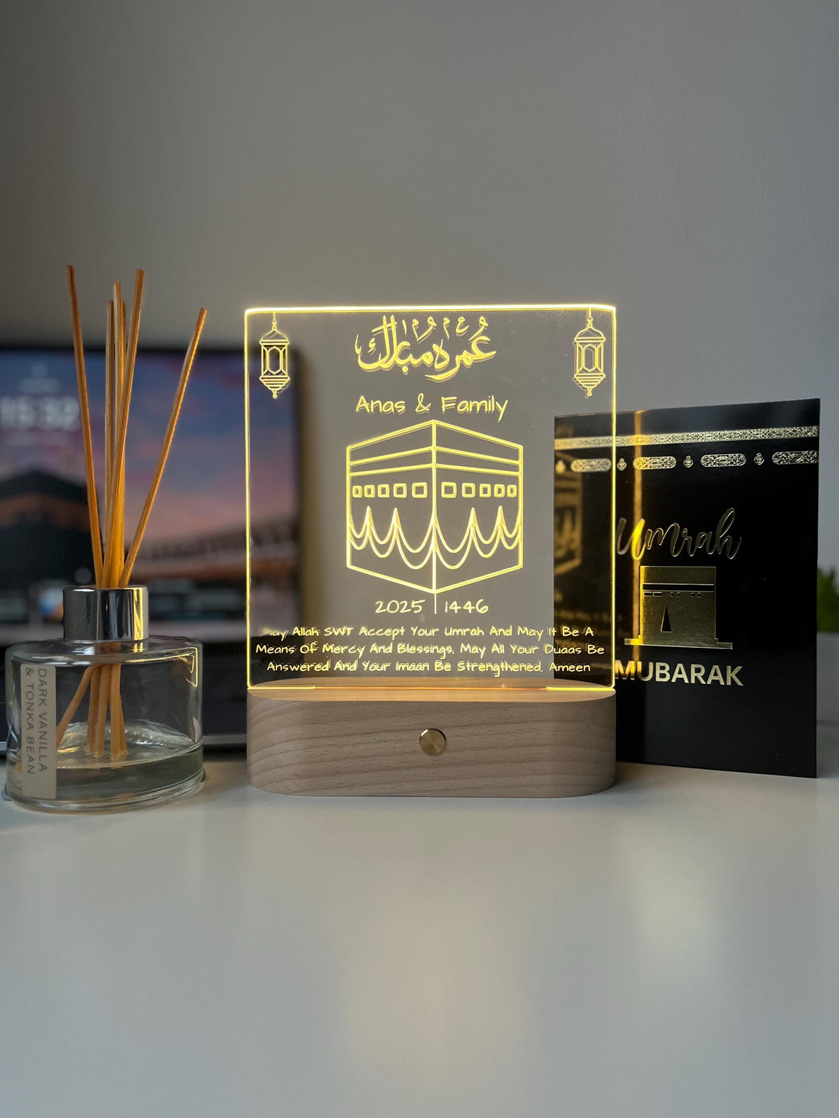 Custom Umrah Mubarak LED Lamp | Laser Engraved Acrylic Night Light | Personalised Hajj/Umrah Keepsake for Family, Friends
